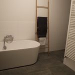 Minimalistische badkamer Hilversum